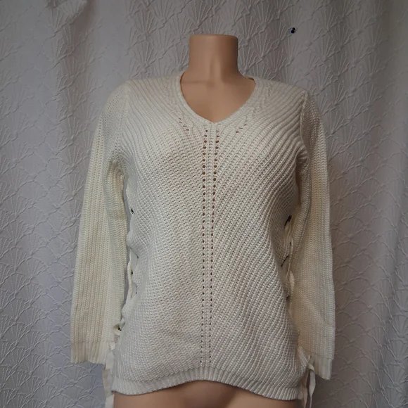 John + Jenn Cream V-Neck Sweaterwomen Size M - Picture 6 of 16